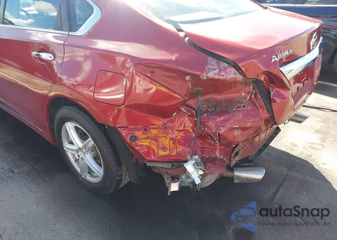 2015 Nissan Altima 2.5 S z USA, uszkodzony, nr VIN 1N4AL3AP3FC423855